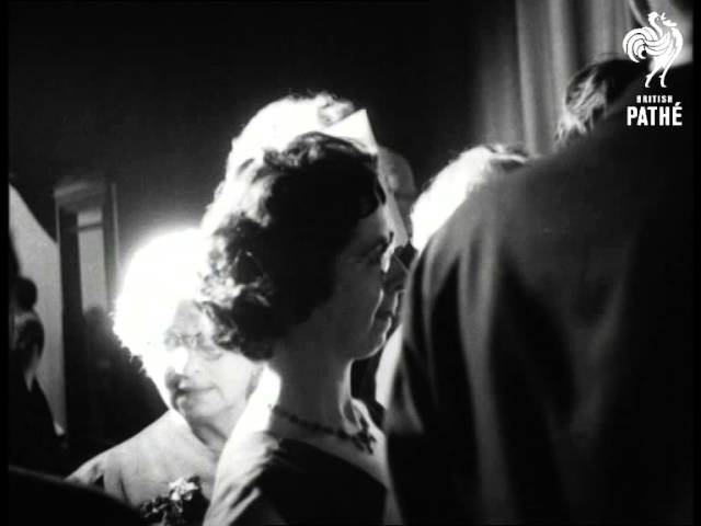 cristo de dali en oro