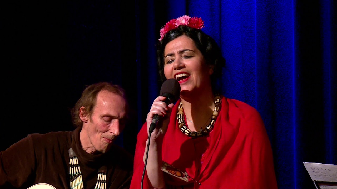 la vida es bella frida kahlo