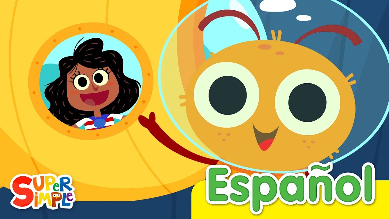 ninos a la orilla del mar