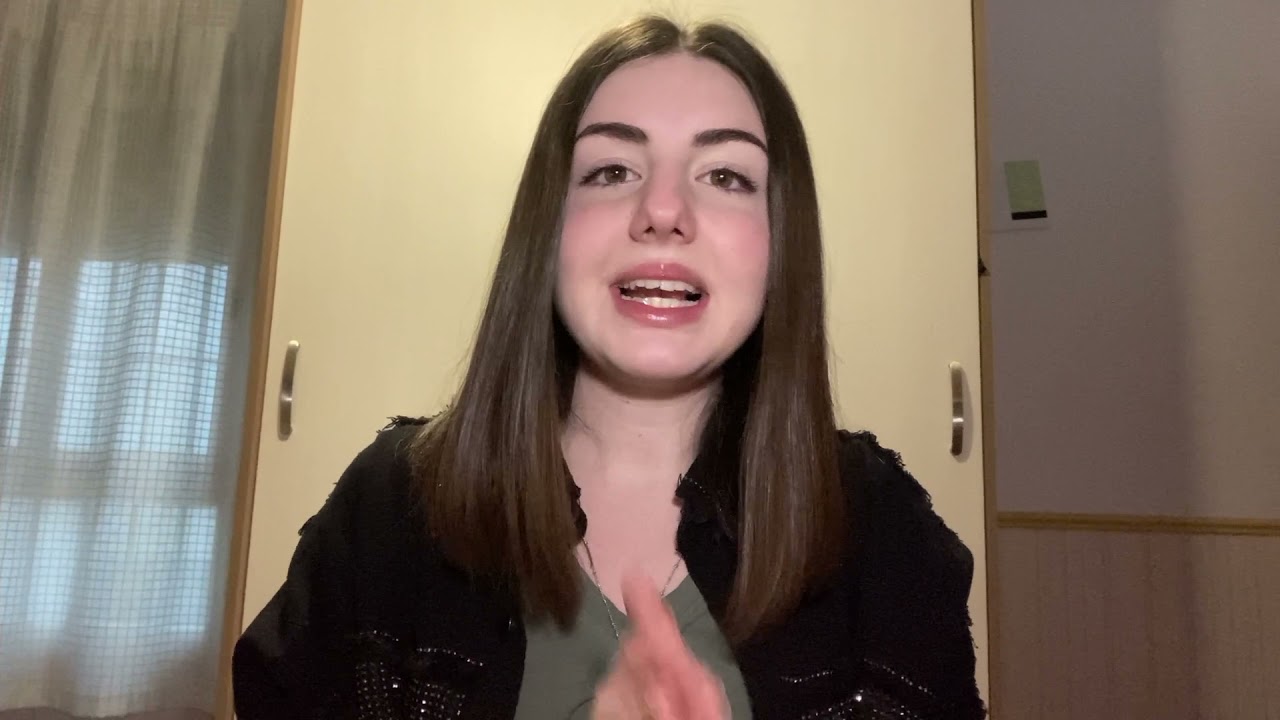 quién sostiene el espejo en la venus del espejo