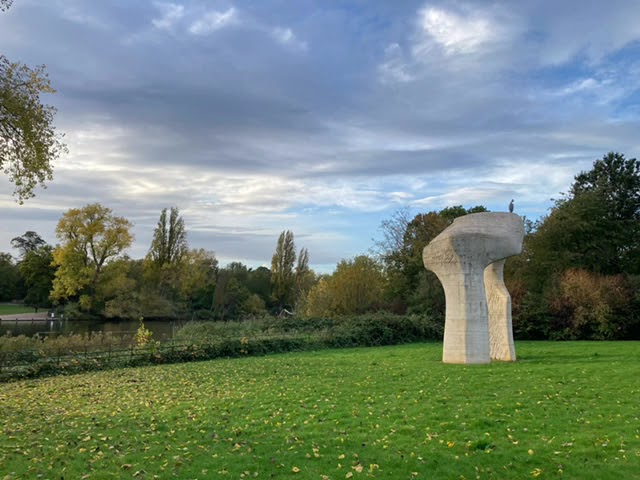 the arch by henry moore